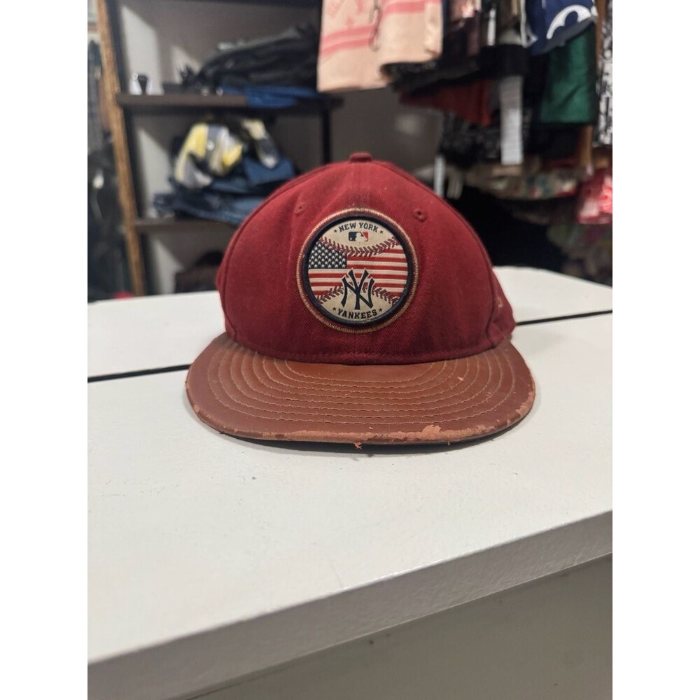 New Era New York Yankees 59FIFTY Americana Leather Brim Fitted Hat Size 7 1/4